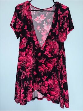 2XL TORRID Black Pink Floral Print Tunic Top w tie-up Front- NWOT - AS IS